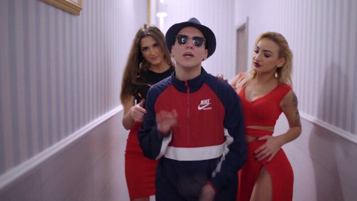 Hit „Małolatki„ MiłegoPana znów na topie! Przez aferę „Pandora Gate„