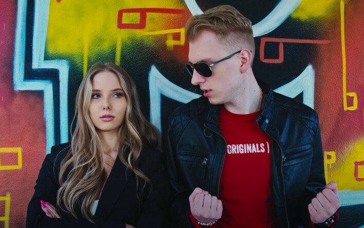 Hubski zachwyca nową premierą disco polo! „Szklane oczy” to wiosenna petarda taneczna

