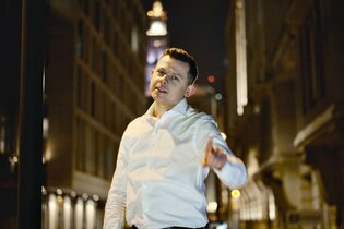 Jacek Gwiazda zaskakuje! Zobaczcie jak prezentuje się "Dziwna Kaśka" | PREMIERA