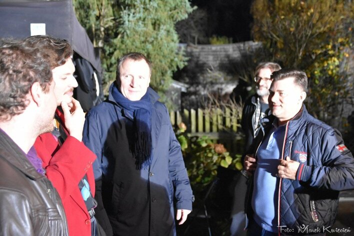 Spotkanie na szczycie! Jacek Kurski (Prezes TVP) i Zenon Martyniuk wspólnie na planie zdjęciowym do filmu "Zenek"!