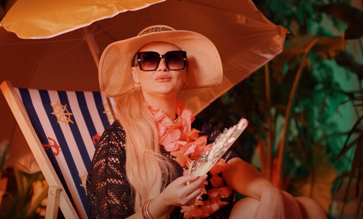 Jagoda zaskakuje nowym singlem! „Mam Plan„ - piosenka, która przeniesie Cię w tropiki!