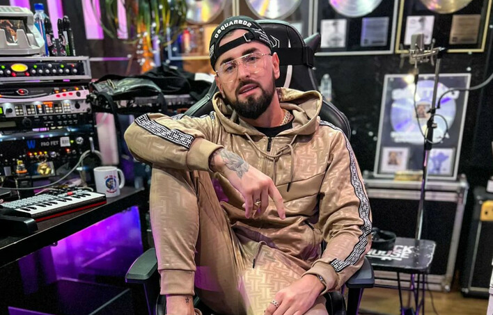 Jak Matt Palmer stał się milionerem dzięki jednej piosence? Sprawdź fenomen „Była piękna„!