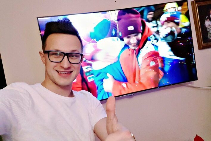 Jakub Urbański (Playboys) napisał fraszkę! Odczytał ją podczas wyjątkowej chwili.