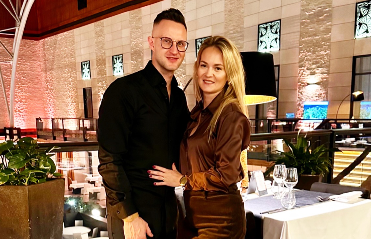 Jakub Urbański Playboys świętuje urodziny z piękną żoną Eweliną