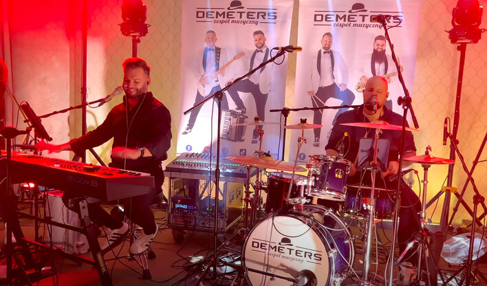 "Jeden taniec, jedna noc" w wykonaniu zespołu Demeters na żywo