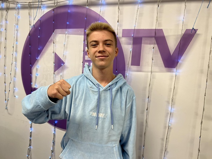 Jeden z najmłodszych wokalistów disco polo podbija TikTok! „To nie miało prawa się zdarzyć„ A jednak, będzie jak Martyniuk czy Miller?! 