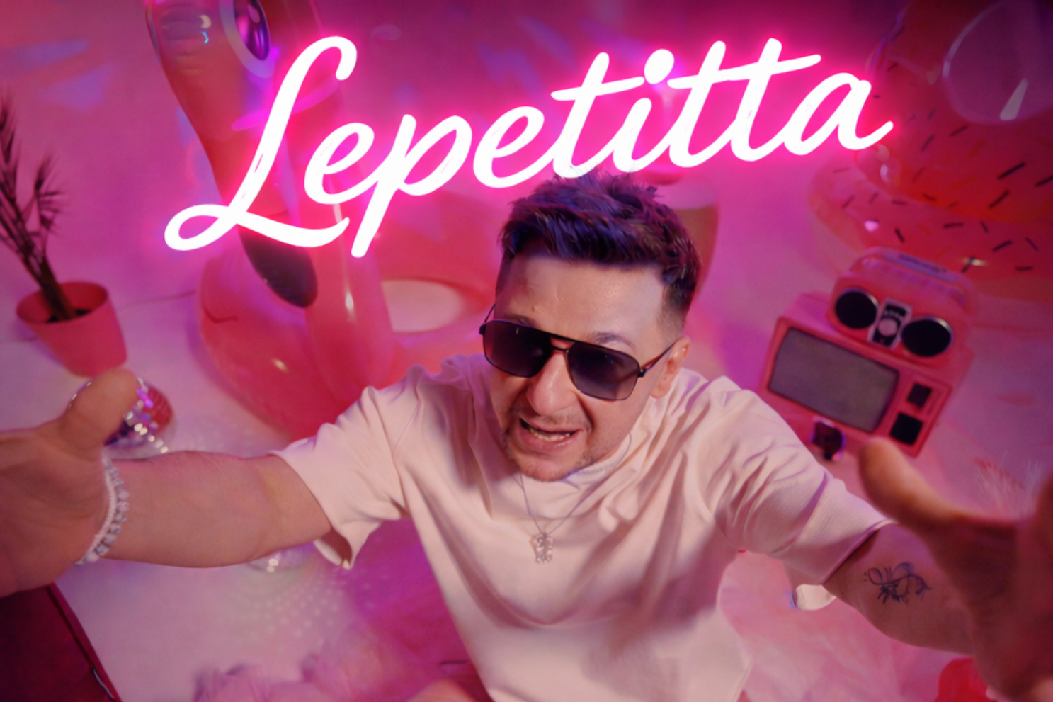 Jedna noc, jedno wesele i nowy hit! Ambu-Lans zaskakuje piosenką „Lepetitta”