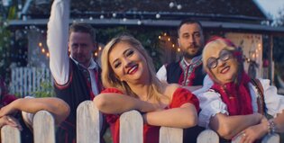 Jedna z najpopularniejszych blogerek w Polsce, szczera do bólu, w produkcji Disco Polo! 