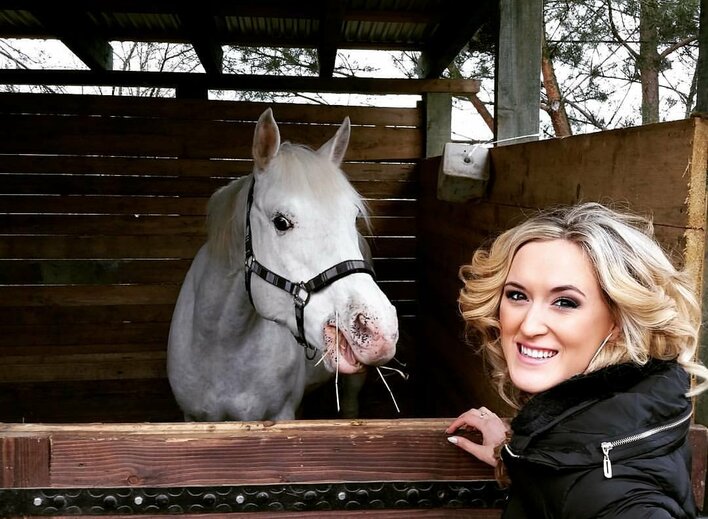 Jesika udostępniła backstage premierowej produkcji | Video