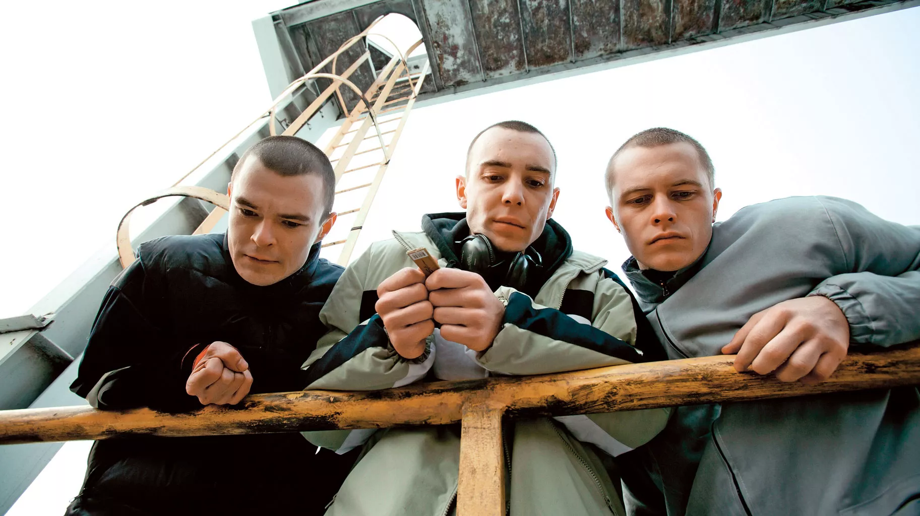 Paktofonika w rytmach disco polo?! Nowa odsłona kultowego hitu „Jestem Bogiem„ w sieci! TO już lekka przesada?