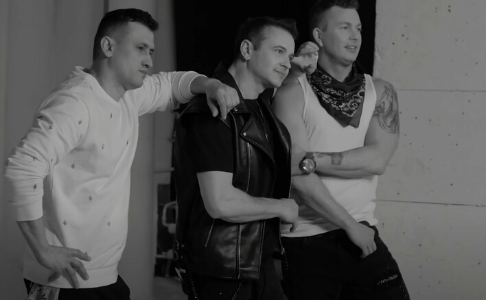 „Jesteś Zarąbista„ w Nowej Odsłonie – gorąca premiera od zespołu Weekend