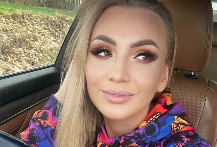 Joanna Narożna z Pięknych i Młodych olśniewa w lawendowej stylizacji. Jej najnowsze zdjęcia to kwintesencja elegancji i trendów?!