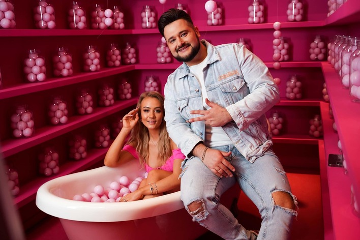 Joker zaskakuje wszystkich! Oto najnowszy przebój, który rozpala kluby!