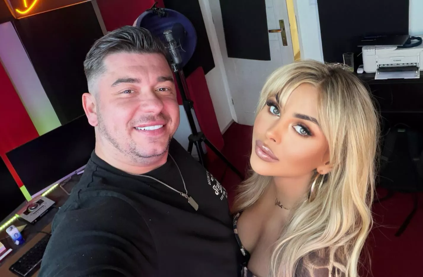 Julia Jaroszewska z nową piosenką w produkcji Detmiego. Premiera coraz bliżej