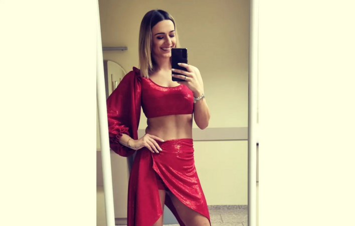 Co za ciało! Wokalistka uwielbianej grupy disco polo Top Girls zaskoczyła figurą! Fani „Dobra krata na brzuchu„