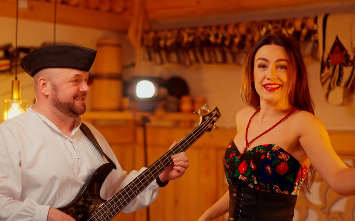 Justyna Lubas i Baciary prezentują nowy utwór „Połówki dwie”. Mega premiera 