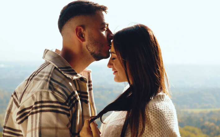 Justyna Lubas i jej gorąca premiera pt. „Pocałunek„! Zobaczcie nowość! 