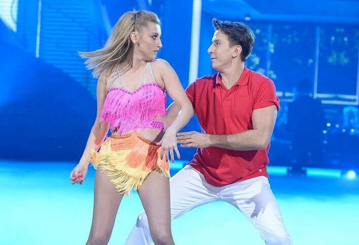 Justyna Żyła tańczy do wielkiego przeboju Zenona Martyniuka (Akcent)! Koniecznie zobaczcie gwiazdy | VIDEO