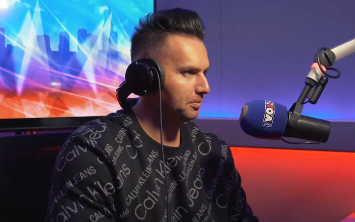 Kamil Chludziński z zespołu Extazy śpiewa wielki hit disco polo „Wolność„. Jak mu poszło ? | VIDEO