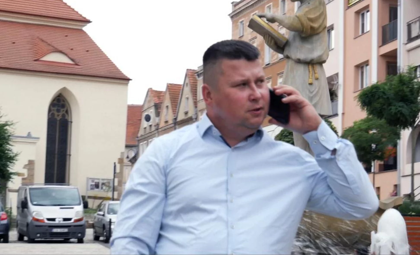 Kamil Juchimiuk przeprasza w nowej piosence! Premiera „Przepraszam" już 18 września