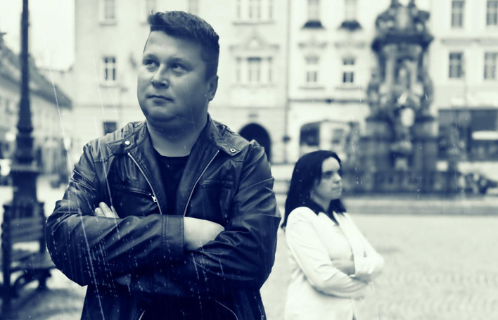 Kamil Juchimiuk z nowością „Brakuje mi Ciebie”.