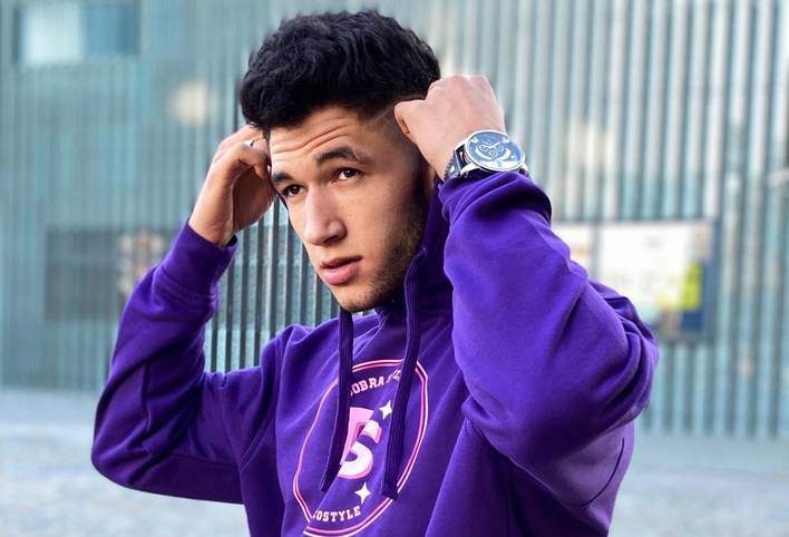 Znany producent muzyczny zmienił nowość Kamila Kossakowskiego - Discoboys! Jak teraz brzmi wielki hit z TikToka?!