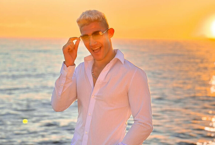 Kamil Kossakowski z DiscoBoys w hicie „Dzięki że jesteś„ Lanberry, Tribbsa