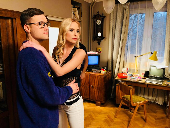 Karol (Defis) zrobił szaloną rzecz! Klip do piosenki pt. "Czy Ty weźmiesz ze mną ślub" to będzie zaskoczenie!