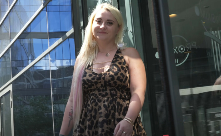 Karolciaa zaskoczyła wszystkich! „Bioderka w ruch” podbija sieć i robi furorę wśród słuchaczy