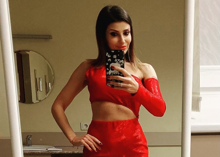 Kobiecy IDEAŁ?! Kasia Grabowska z Top Girls zniewala w seksownej stylizacji! Tak gwiazda disco polo wyszła na scenę! Fani „Wyglądasz Bosko„