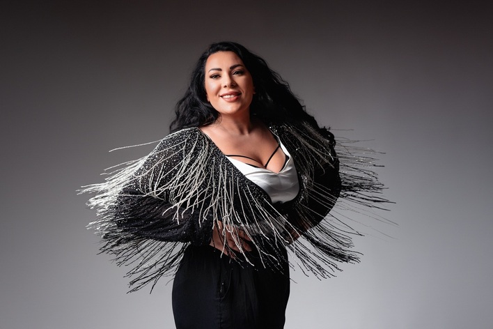 Kaszubska Influencerka podbija scenę! 5 koncertów w jeden weekend – Karolina Stankowska bezkonkurencyjna na Kaszubach!
