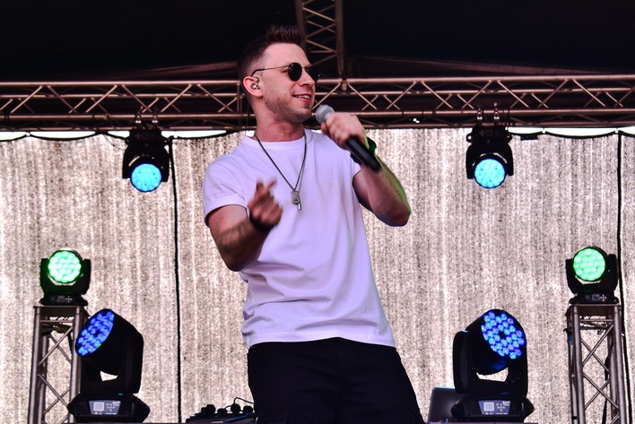 Kilka tysięcy osób śpiewa hit „Żono moja„ zespołu Masters! Przejdą Wam ciarki!