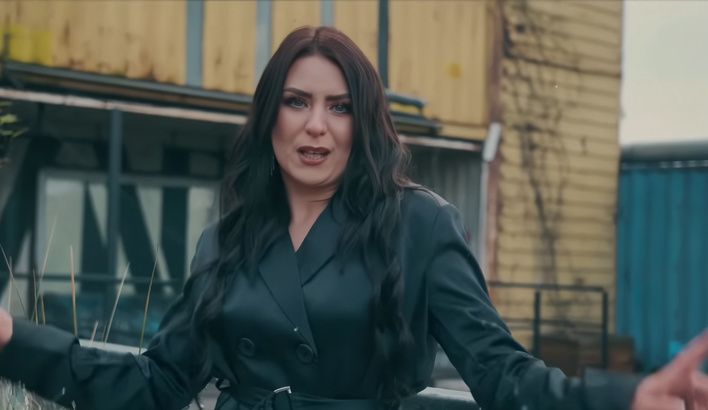 Kim jest Agness i dlaczego jej piosenka "Nie zgasnę" stała się hitem w sieci?