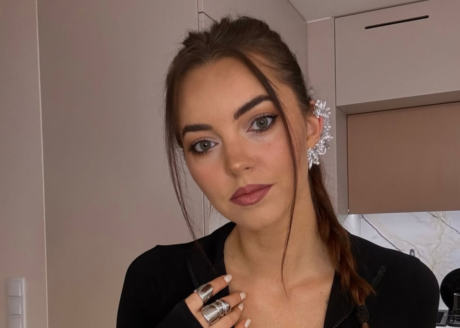 Kim jest Angelika Żmijewska Topky – ile ma lat, czy ma męża i dzieci. Sprawdzone informacje