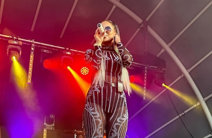 Klaudia Zielińska szokuje bielizną na scenie! Gwiazda założyła przezroczysty kombinezon! Wyglądała obłędnie?! 

