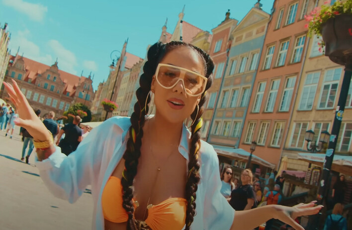 Klaudia Zielińska z nowym hitem lata! ”Jambo Znowu czuję lato” podbija YouTube