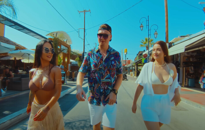 Klaudia Zielińska zgarnia kolejny milion! Jej NOWOŚĆ „Bad Girl„ bije rekordy i rozpala fanów do czerwoności!

