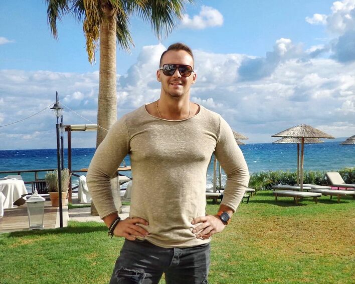 Kłopoty na planie teledysku popularnego artysty disco polo! Pechowa produkcja przyniesie mu popularność?! 