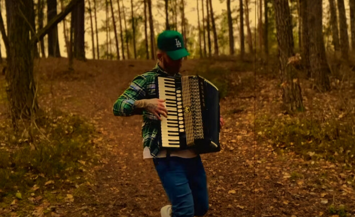 Klubowa nowość w świecie disco polo: Remix „Nadeszła ta noc„ Kacpra Pluty jest już w sieci. Brzmi znakomicie?! 