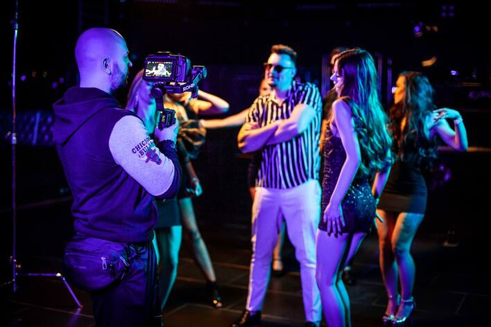 Klubowa premiera od zespołu Effect i Boyfriend! Znany producent stworzył sztos!