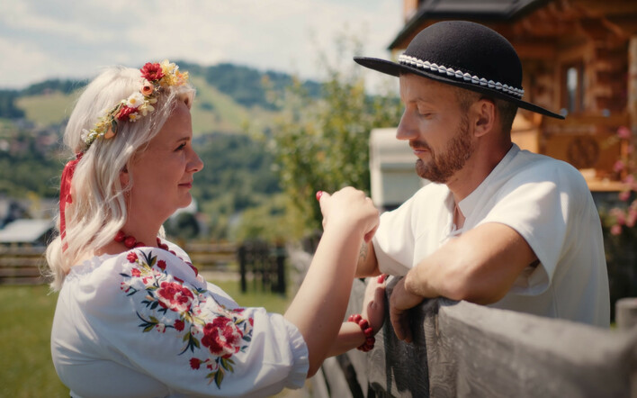 Kogiel Mogiel prezentuje „Dwa serca zakochane” – osobista premiera inspirowana ważnym wydarzeniem

