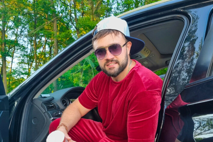 Kolejny atak na gwiazdę disco polo! Wokalista zespołu Soleo ofiarą niezrównoważonego fana?! 