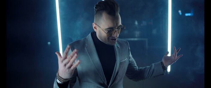 Artysta disco polo wściekły "Komuś żal du*ę ściska" napisał ostro w sieci! 