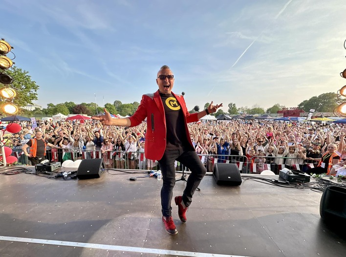 Koncert Czadomana w Londynie – Polacy bawili się przy hitach disco polo!
