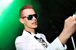 Fani w rozpaczy! Gwiazdor disco polo opuścił szeregi znanej formacji! 