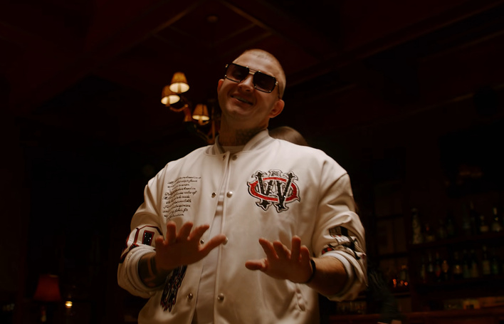 Konkurencja zmiażdżona? „Daj mi jedno czułe słowo” Piękni i Młodzi Dawid Narożny z milionem w niespełna dwa dni