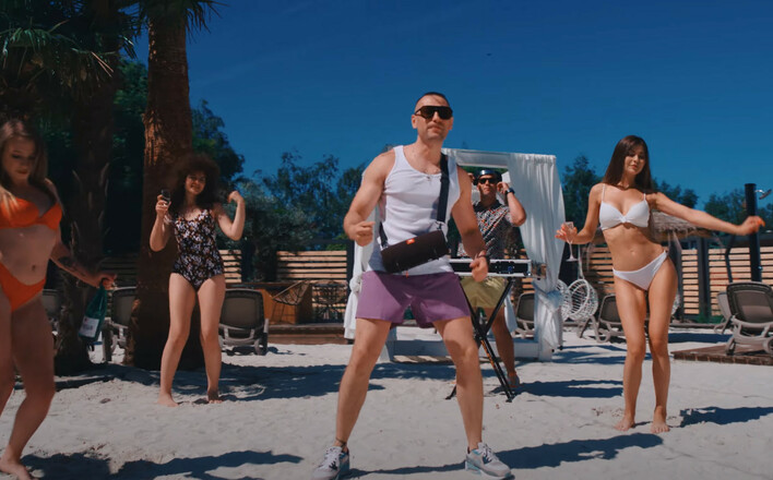 Kontrowersyjna premiera disco polo! „Numer 69„ - odważna nowość od Pozytywnie albo Wcale