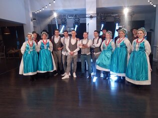 Disco polo osadzone w klimatach weselnych! Popularny zespół zapowiedział nowość!