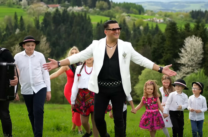 Kordian podbija scenę z hitem ”Jesteś jak wiosna” – Nowość muzyczna 2024!