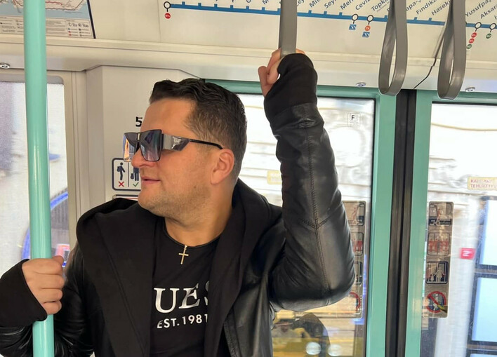 Kordian szczerze o wypadku! Poruszająca wypowiedź gwiazdora disco polo! Przekazał, jak radzi sobie po wypadku 